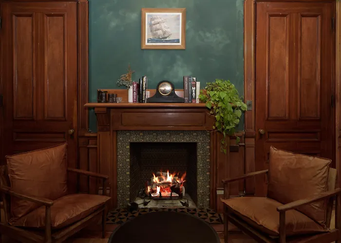 The Francis Hotel